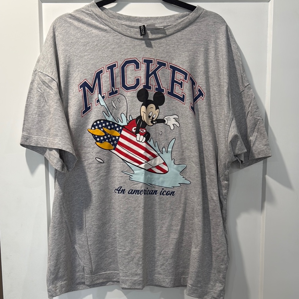 Gray Mickey Mouse Graphic T-Shirt